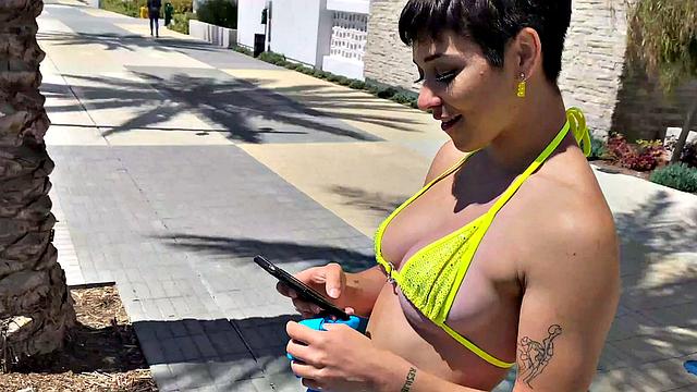 Brooklyn's Face Gets Loaded