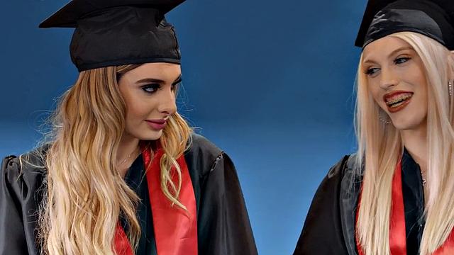 Transsexual beauty fucked by stiff dick in asshole