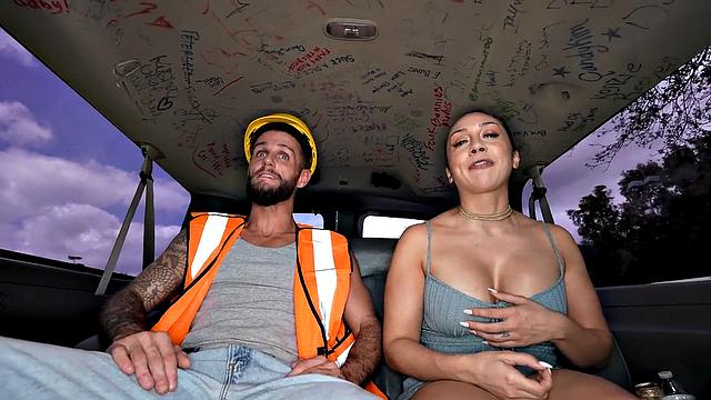 Str8 random worker fucks gaydaddy in public van