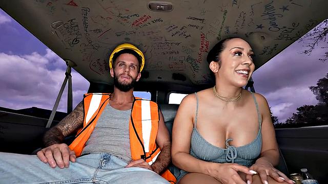 Str8 random worker fucks gaydaddy in public van