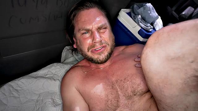 Str8 random worker fucks gaydaddy in public van