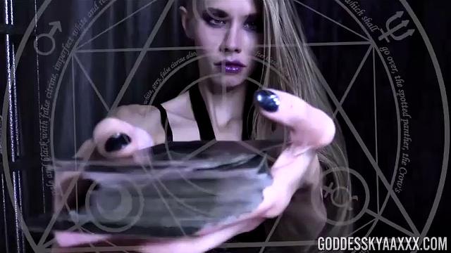 Goddess Kyaa in Tarot Magic Tells Fate