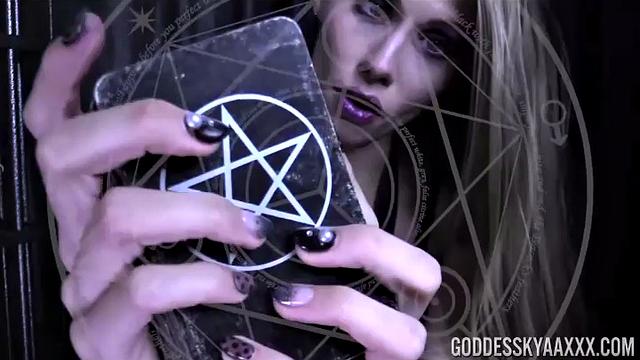 Goddess Kyaa in Tarot Magic Tells Fate