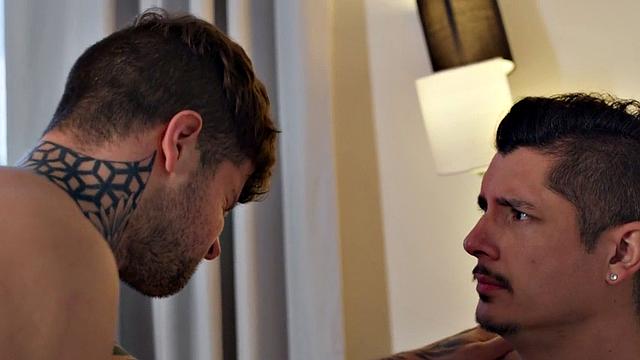 Gay bareback sex by tattooed hunk while BF watches