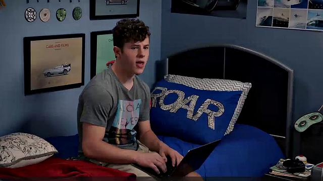 Sofia Vergara big cleavage