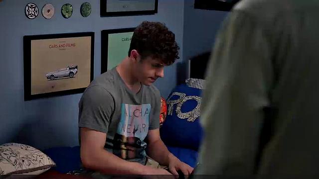 Sofia Vergara big cleavage