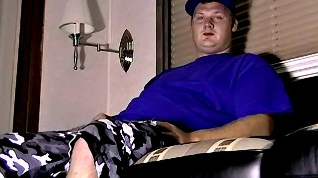 Curvy Straight Dude Chez - Chez