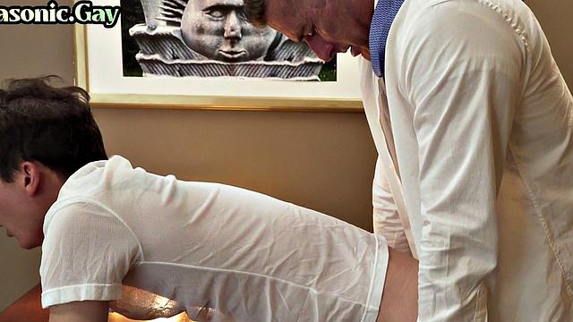 Masonic daddy fucks ass of submissive twink in office