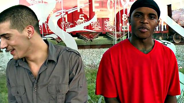 Ebony thug picked up and fucked outdoors for cash by white top