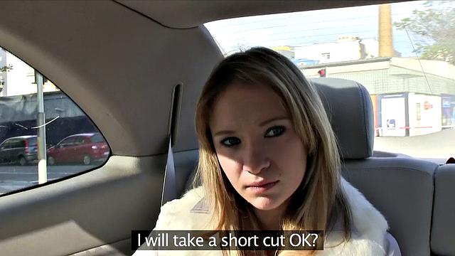 Анджелина не выдерживает - жаркий трах в машине сносит ей крышу