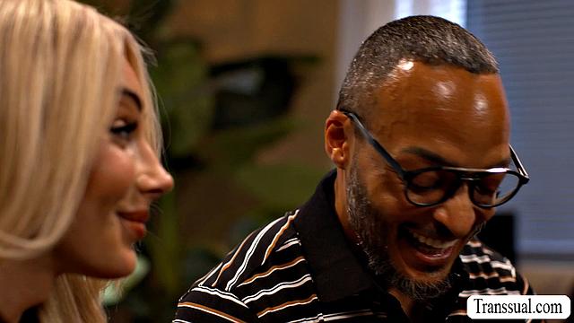 TS roomservice Gets Anal From Rich Black Dude