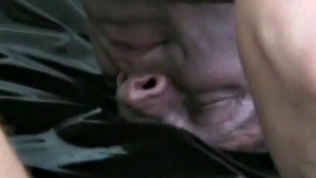 Amateur German stud rims and sucks in homemade video