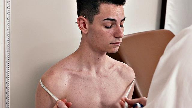 Tall doctor fucks skinny twink in weird infirmary