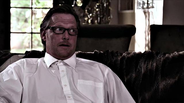 Похотливая падчерица тренируется с отчимом, а тот не может удержаться от стояка - Джилл Кэссиди и Dick Chibbles в деле!