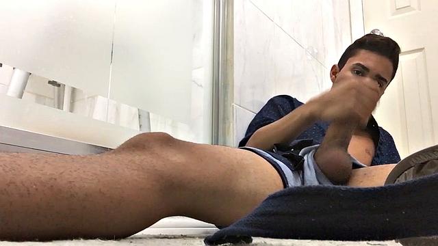 Latin Twink Pumping Big Meat