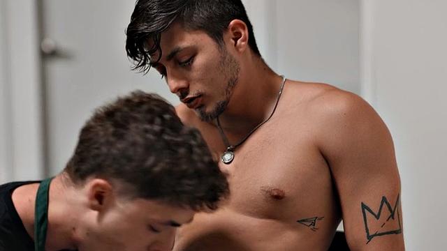 Str8 stud fucks twink in restaurant after getting sucked