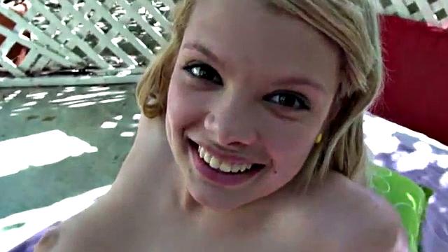 Teen lesbian licks after fingering