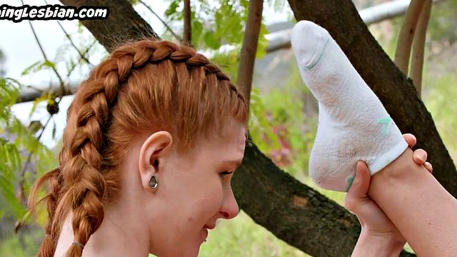 Hot lesbo seduces perverted slut while fingering hard