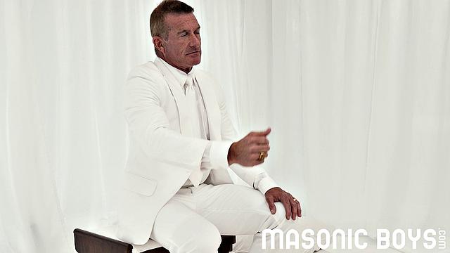 APPRENTICE WHITE - Chapter 3 - Anointment