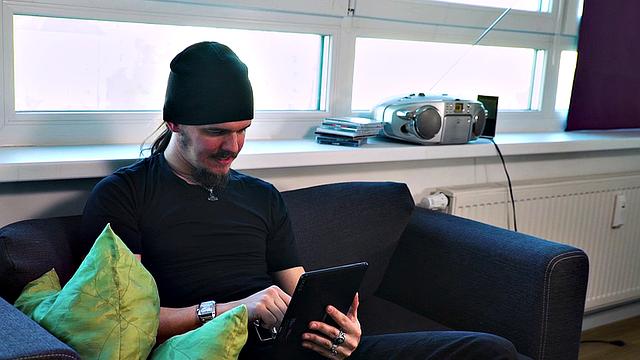 Hot Online Date In Car