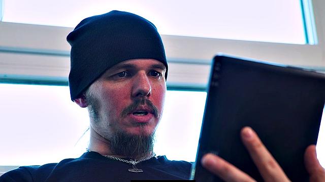 Hot Online Date In Car