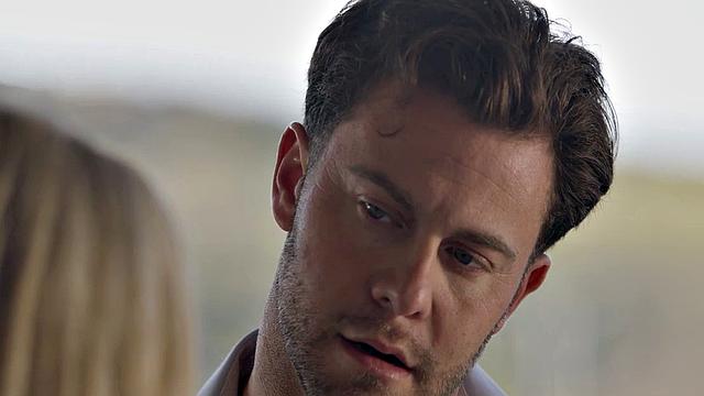 Nympho passionately fucked in her tight pussy by her BF