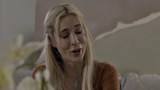 Nympho passionately fucked in her tight pussy by her BF