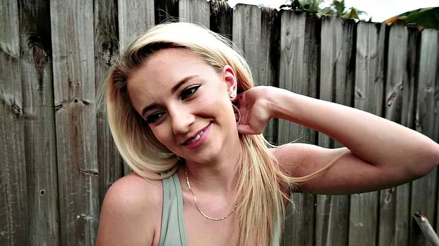 Blonde chick gets her pussy pounded in public like a pro