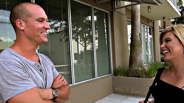 Blonde Latina with a big ass and high heels takes it all in the living room