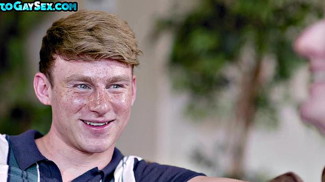 Ginger tattooed stud barebacks ass at home after kissing