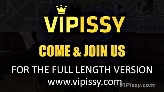 Piss drinking - Lesbians gulp down golden pee!