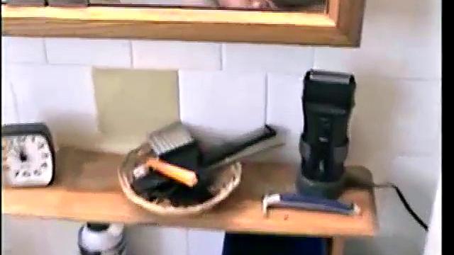 заку отсасывают и доводят до оргазма рукой