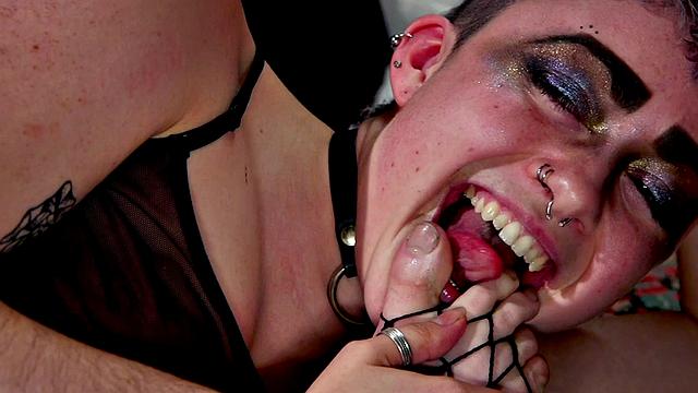 BDSM submissive lez licks lezdom feet in public for voyeurs