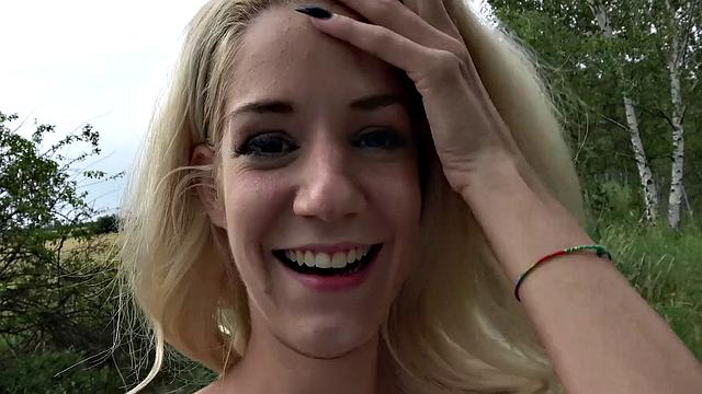 Loud outdoor sex with slim blonde