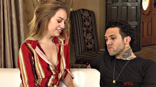 Смотри, как Lyra Law изменяет мужу с татуированным бывшим и получает кайф от секса на стороне.