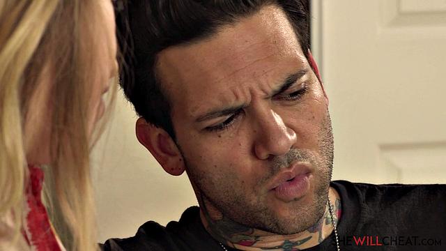 Lyra Law cheats on her husband with hot tattooed ex