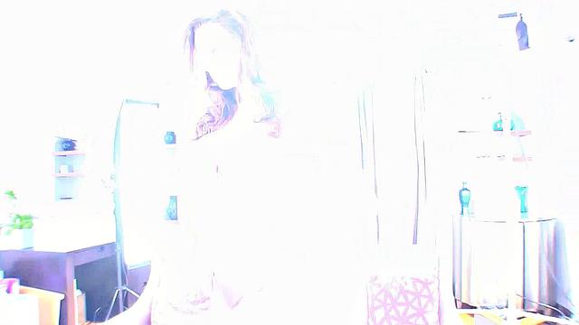 Лана Кендрик в красном корсете: ткани минимум, соблазна максимум