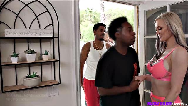 Oh yes Kenzie, you gonna get bukkaked!