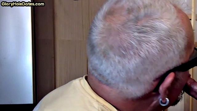 Amateur mature visit gloryhole