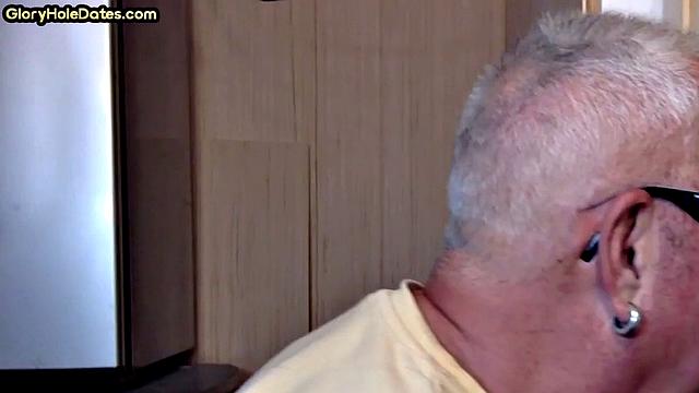 Amateur mature visit gloryhole