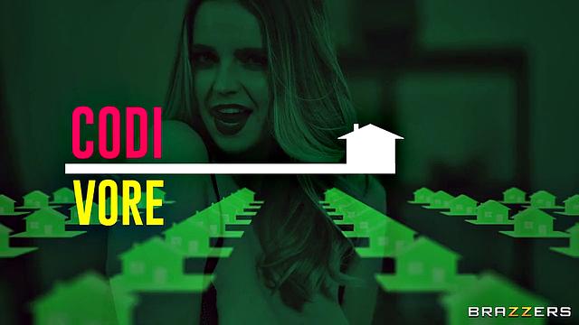 Коди Вор раскрывает грязные тайны пригорода с Черри Девиль и Миком Блу - троица в чулках, страпоне и никакой скромности!