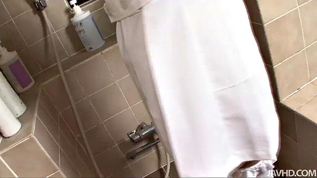 ナースはオナニーが大好き　柊美緒