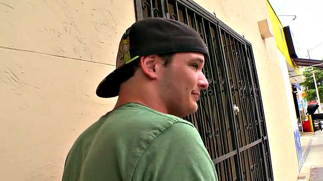 Real Nubian thuggoing gay from straight in outdoor public sex