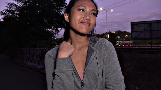 Agent savors first-time Asian pussy in reverse cowgirl POV