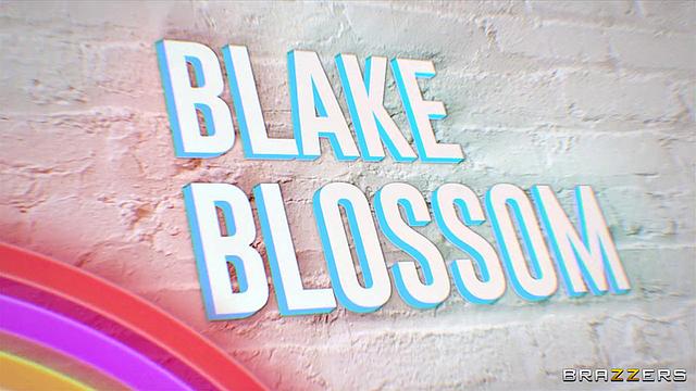 Double Pop Nylon Runner