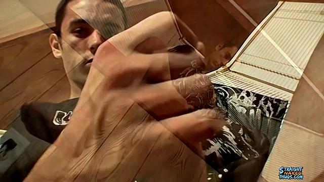 Стрейт-гопник с большим членом снимает стресс - Вайли