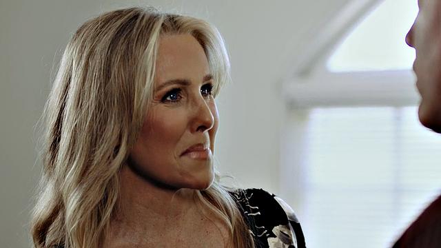 Insatiable bimbo cuntslammed