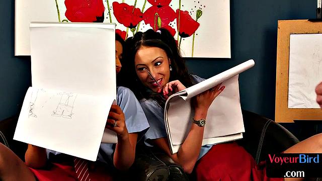 Voyeur CFNM college babes drawing while he jerks cock