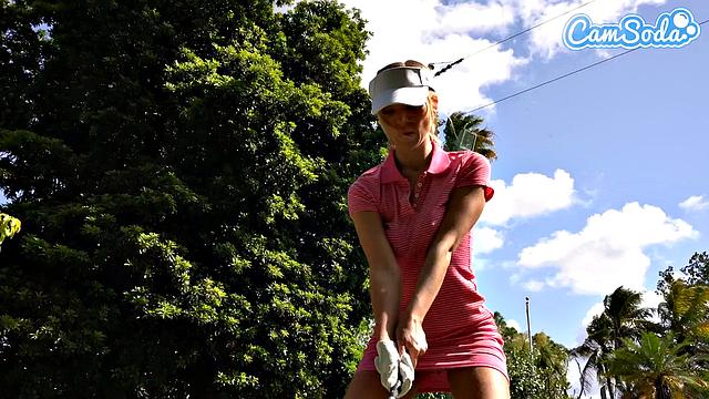 Camsoda - Sexy petite blonde masturbates outdoors