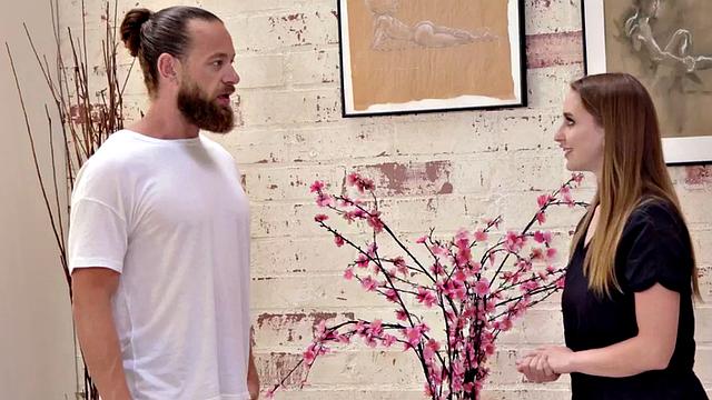 Slutty oiled masseuse babe gives customer sex massage